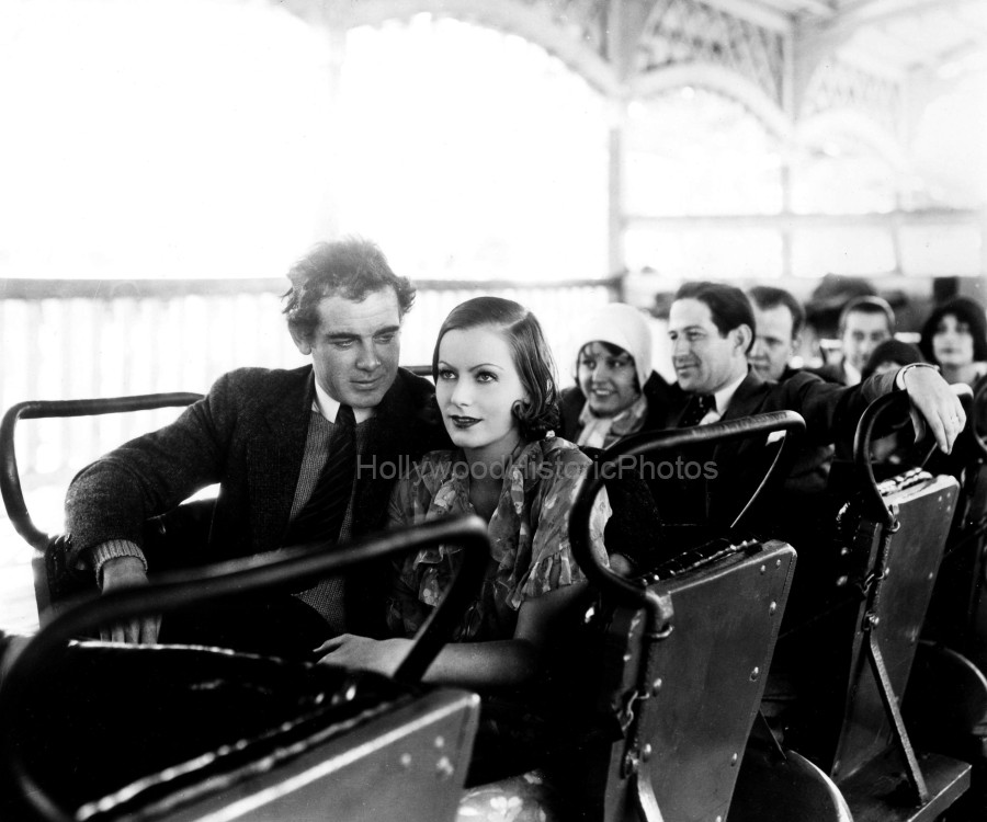 Greta Garbo 1930 3 .jpg
